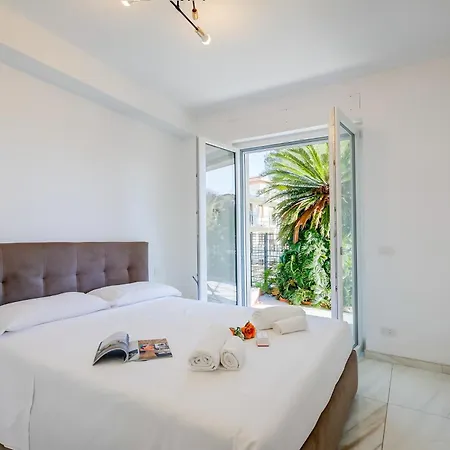 Apartment Beachy Vibes- 900m From The - Happy