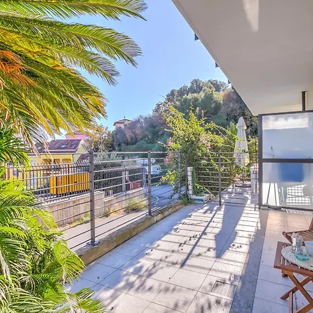 Apartment Beachy Vibes- 900m From The - Happy *