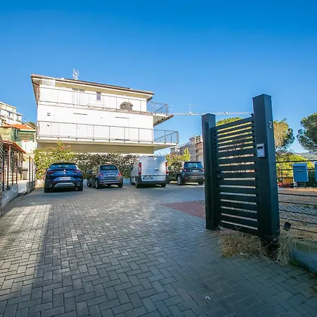 Beachy Vibes- 900m From The - Happy Apartment Andora